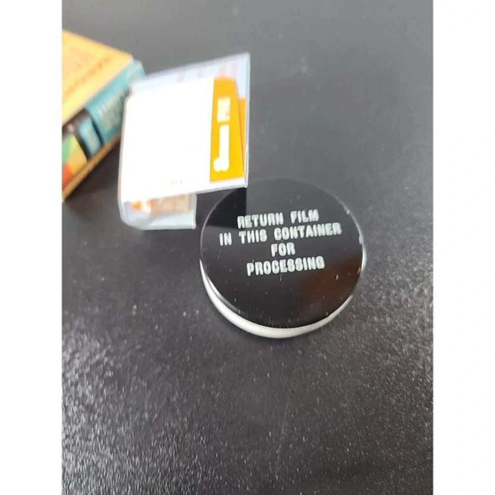 Montgomery Wards Color Movie Film Double 8mm Film Magazine – Sealed – Exp‎ 1968 - Picture 6 of 7